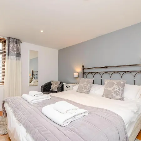 Mermaid Apartment Whitby